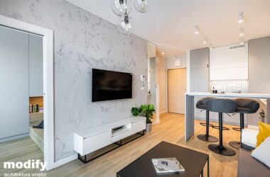 Jak urządzić malutkie mieszkanie – co polecają architekci wnętrz?